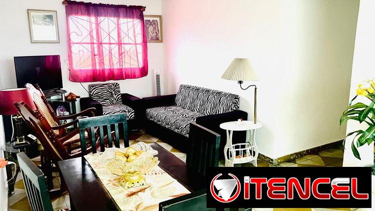 Venta de apto de 3 cuartos en Playa