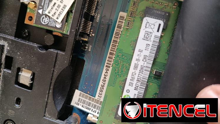 Laptop HP Notebook 2000 | De uso | Funcional | Con detalles — 30USD