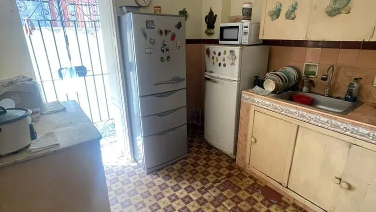 PROPIEDAD CAPITALISTA EN BAJOS DE UN BIPLANTA 🏡🏡🏡  Cercano a 13 y 68 PLAYA