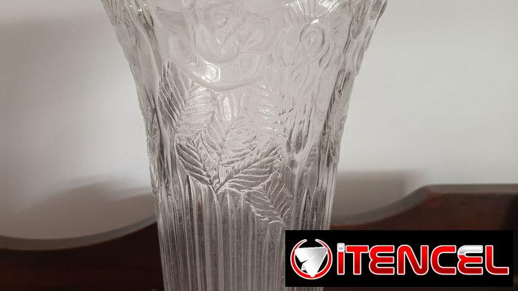 FLORERO DE CRISTAL ANTIGUO