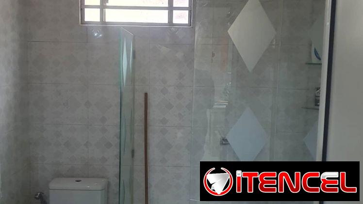 Ofertaaa apto de 2 cuartos y medio y dos baños en perfecto estado planta baja súper céntrico!!!!
