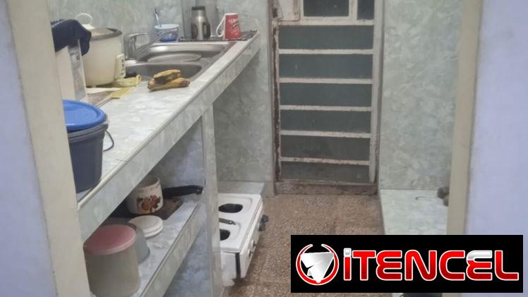 APTO en Venta en el Vedado [ Es Interior ]*
