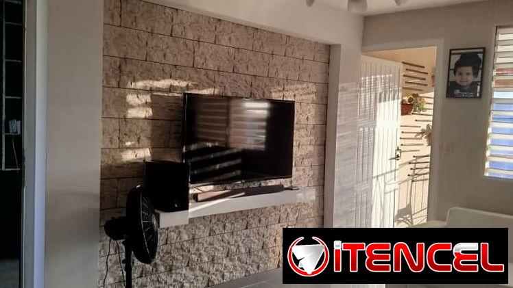 Apartamento de 3 dormitorios ubicado en un 5to piso en La Coronela Reparto Granma