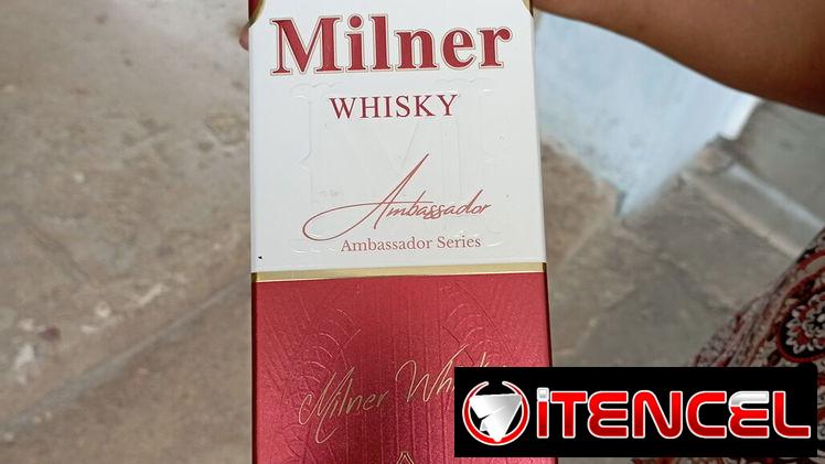 Botella de whisky