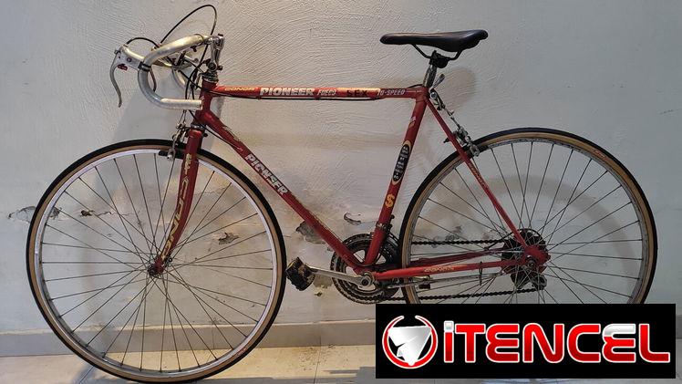 Vendo bicicleta de ruta clásica.26″