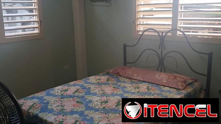 Rento apartamento de dos cuartos en Lawton.