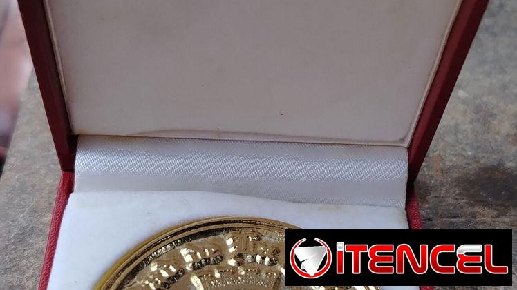​🏅 ¡Para coleccionistas! Vendo medalla oficial conmemorativa de “Ciudad de La Habana” (Año 2004).