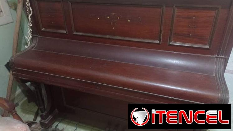 Se vende piano alemán