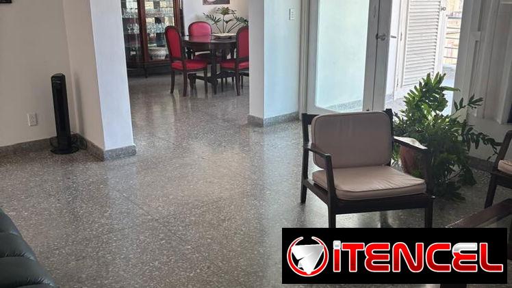 💦Cod.Z CASA CON  PISCINA EN NUEVO VEDADO. 2 HABITACIONES. $150 USD POR DÍA.