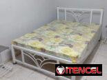 Camas