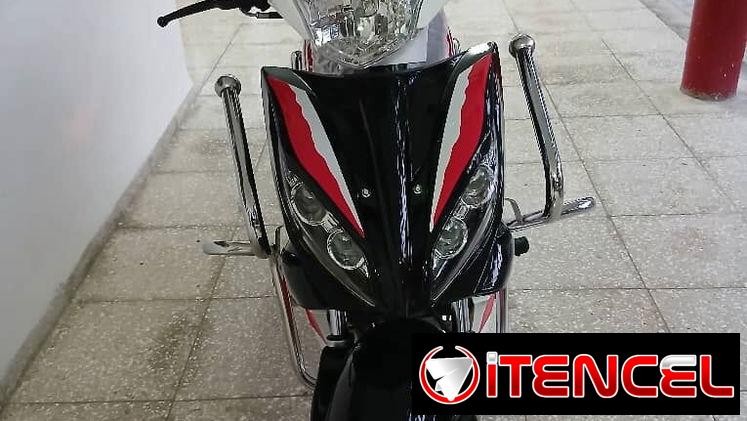 Moto semi automática 125 cc con chapa