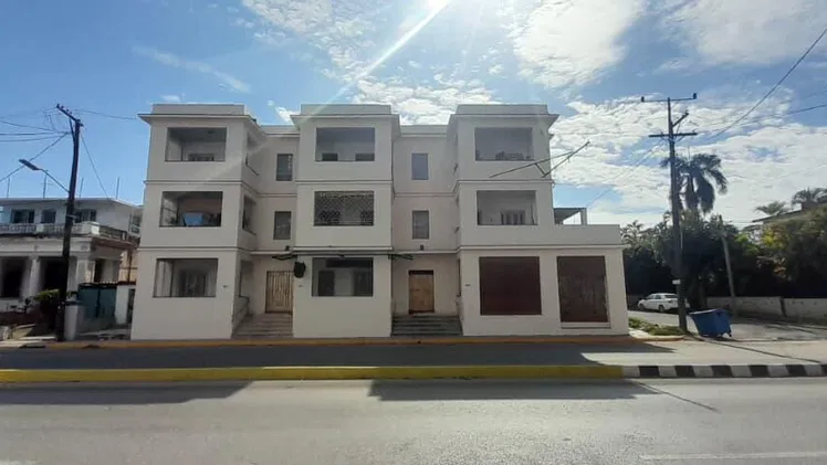 🏡 Apartamento / Casa en Venta – Playa, La Habana