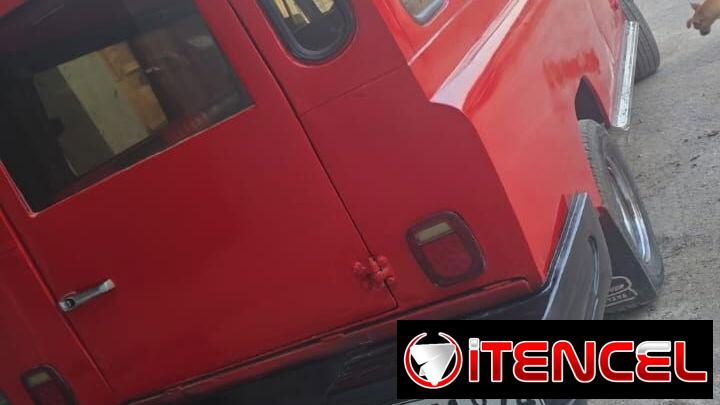 Land rover 14 plazas motor fíat ibeco diferencial d Roma diésel