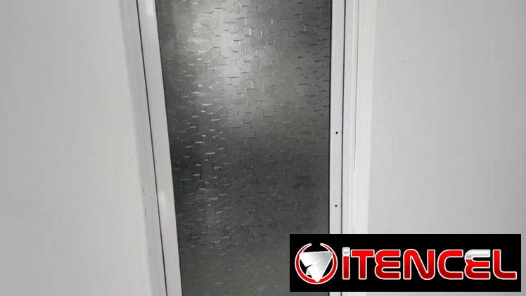 Aluminio y critaleria