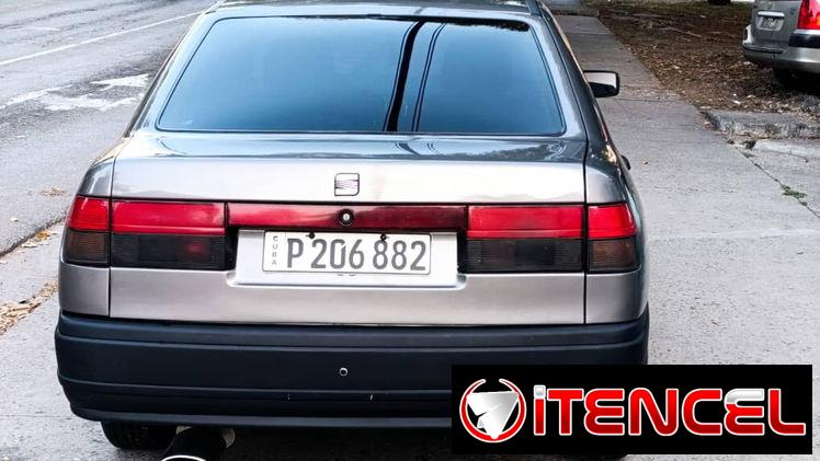 Venta Seat Toledo de 1994, de gasolina, con motor 1.8 litros, con aire acondicionado