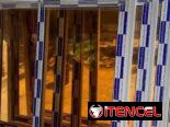 Marquetería de aluminio y cristal