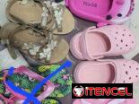 Chancletas y sandalias para niñas