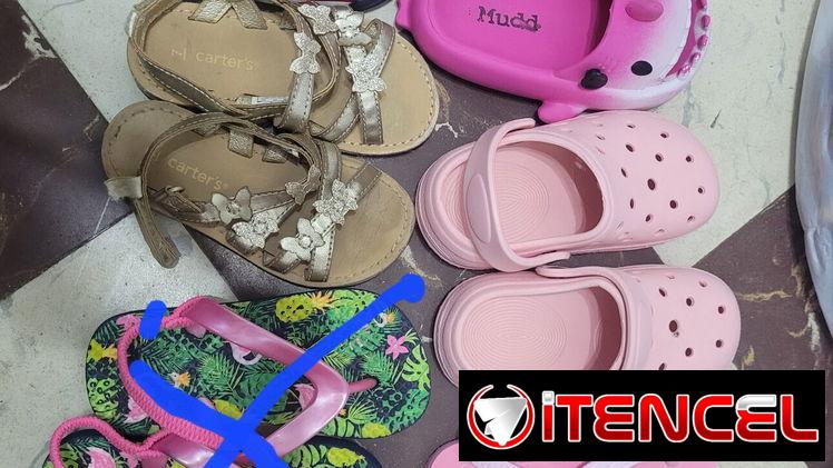 Chancletas y sandalias para niñas