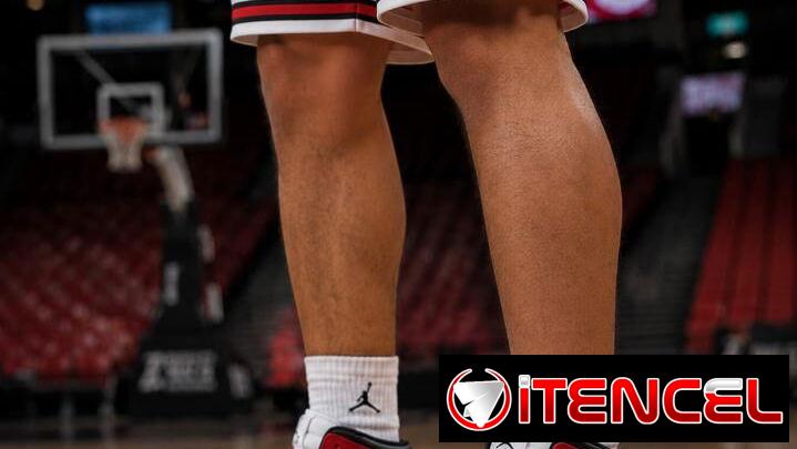 New Balance y Jordan Retro 1
