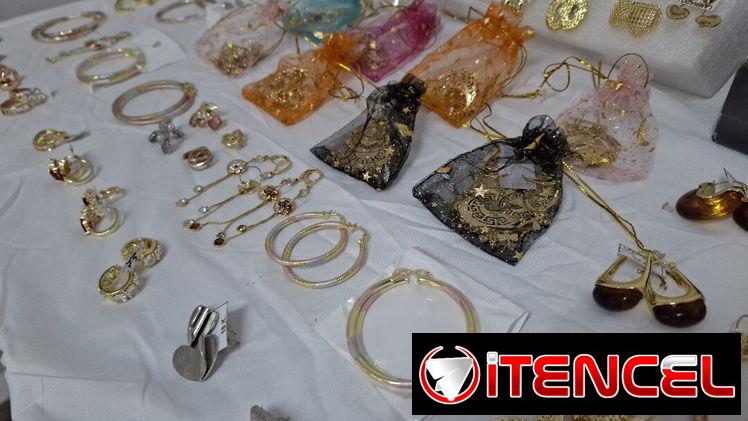 ARETES LAMINADO DE ORO 18K