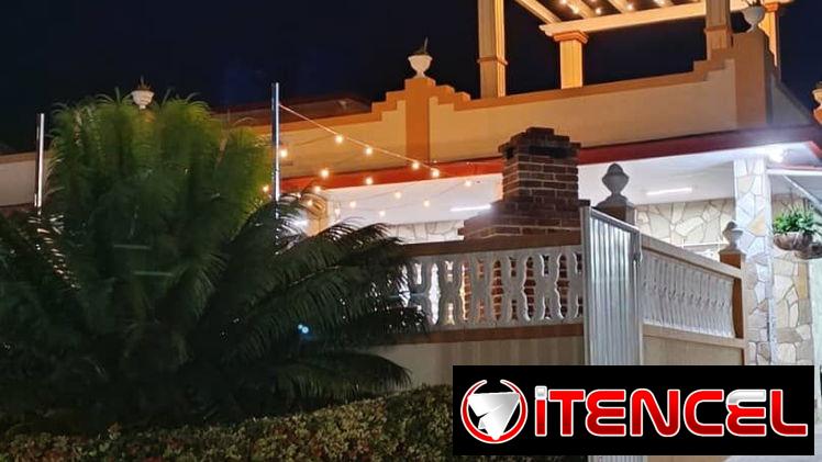 A sólo 2 cuadras del mar 🌊 esta belleza le espera , con piscina, Paneles solares, WHATSAPP+53 52463651,  Boca Ciega. M