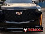 Cadillac Escalade ,Combina un diseño imponente con detalles de alta gama,motor V8 de gasolina