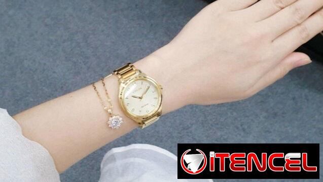 RELOJ CITIZEN ECODRIVE WEEKENDER (EM0752-54P) DE MUJER , NUEVO A ESTRENAR , 35MM EN ACERO INOXIDABLE DORADO  58049738