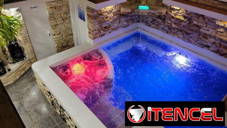 Casa con piscina pegada al mar! GUANABO fechas en diciembre y enero!!