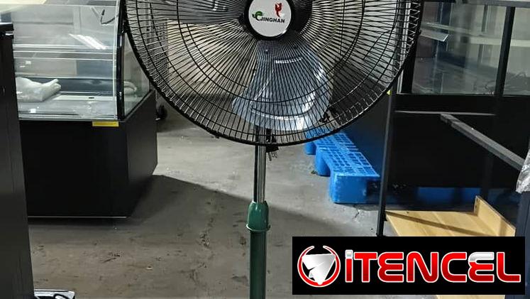 Ventiladores industriales de pedestal y pared