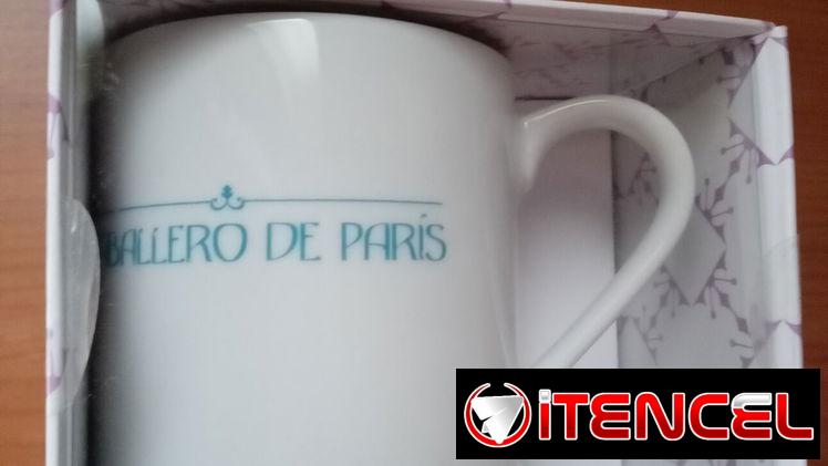 Jarra de ceramica blanca muy elegante con imagen antigua de Casablanca