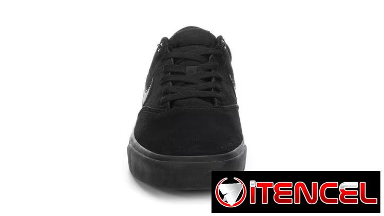Nike charge suede skate shoes
