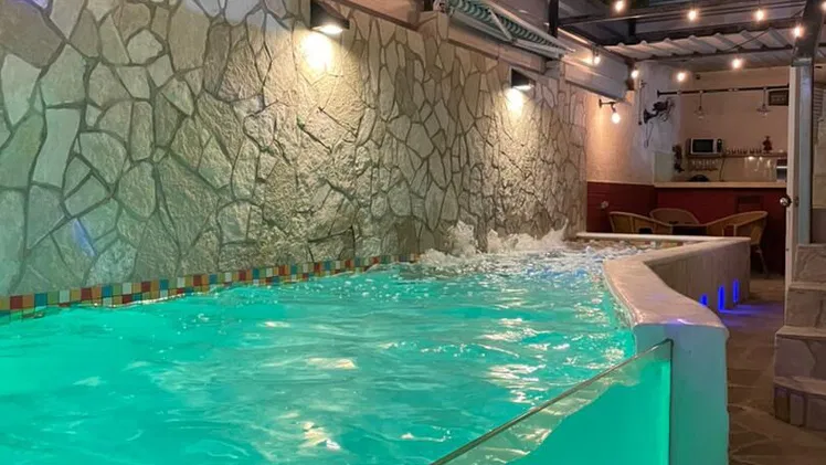 Alquiler de casa en la playa con piscina en Guanabo. Renta de casa con piscina en Guanabo a 250 m del mar