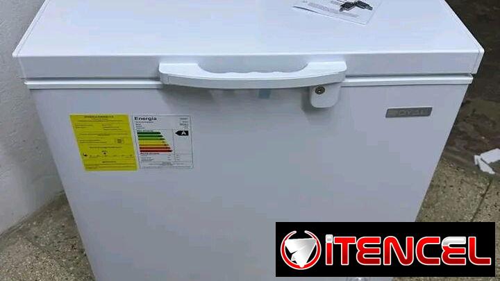 NEVERA (FREEZER) ROYAL 7.8 PIES(220L)con Cerradura.Factura,Garantía y Domicilio GRATIS.Nueva en Caja.