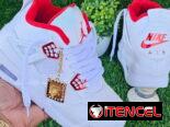 Tenis jordan retro 4