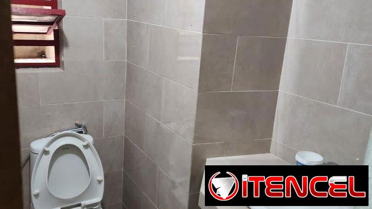 🏠 Casa en venta de 2 cuartos en Centro Habana, Los Sitios. Tiene gas de la calle y otras comodidades