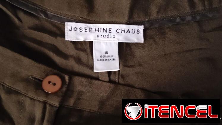 Si usted está interesada en un pantalón de seda talla 14 nuevo de mujer en 1500 pesos.