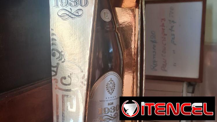 botellaa de ron de colección habana 500 años y legendario 1930 hotel nacional entre y mire