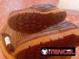Zapatos deportivos de piel y forrados en piel. Todo cuero con suelas de goma españolas. (# 41-42) (8). Jaimanitas,playa.