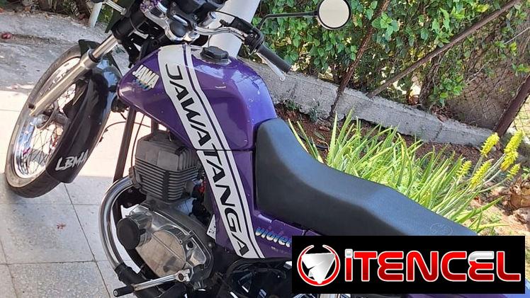 Jawa Morado 638 con pistones a 60mm de suamber y Jawa Negro 632 con pistones a 62mm de