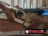 Vendo estas sandalias nuevas son el 8 (40), ver fotos interesados llamar a Marta 58407683
