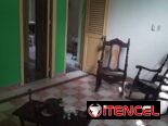 Permuto casa en bajos de tres cuartos y tres baños. Ideal para alquilar habitaciones. En Centro Habana. Adis 58711030
