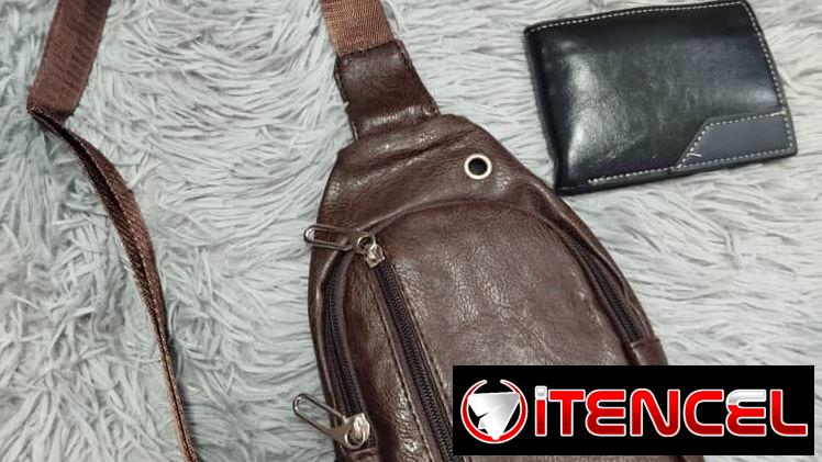 Bolso de hombre con billetera.   10 USD