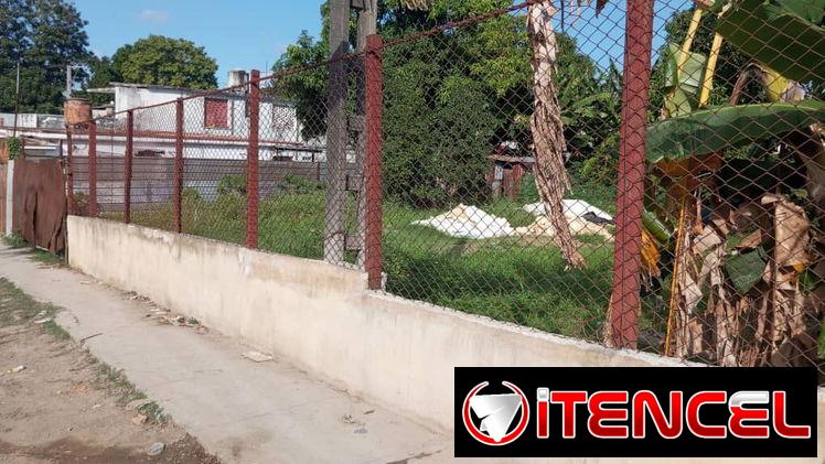 Se vende terreno en calzada de San Miguel.