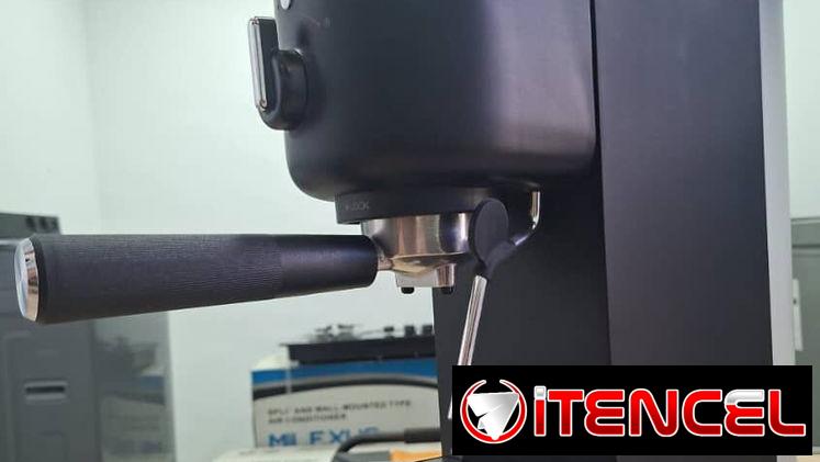 Cafetera Express 2 tazas 75 USD 💵 con 🚘 incluído