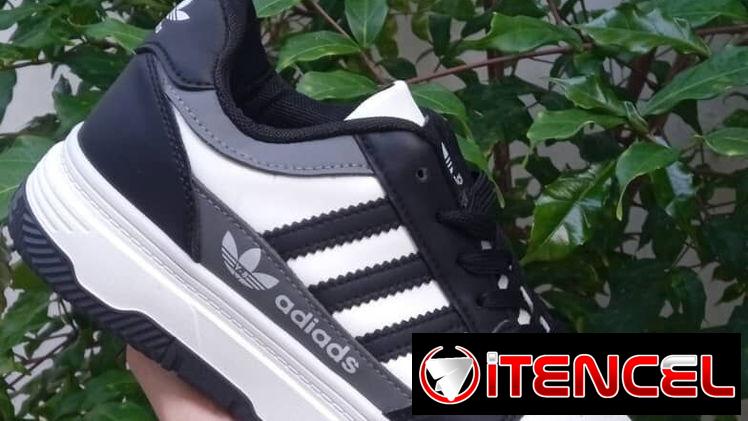 Tenis Adidas blanco y negro Semi reducidos