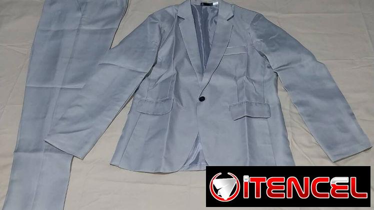 Trajes modernos nuevos