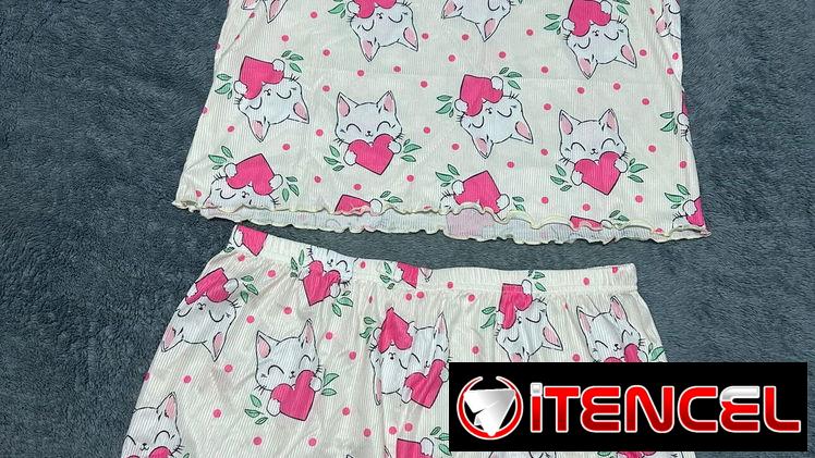 Ropa deportiva, de niños, ropa interior de mujer y hombre, todo nuevo y a excelentes precios ,