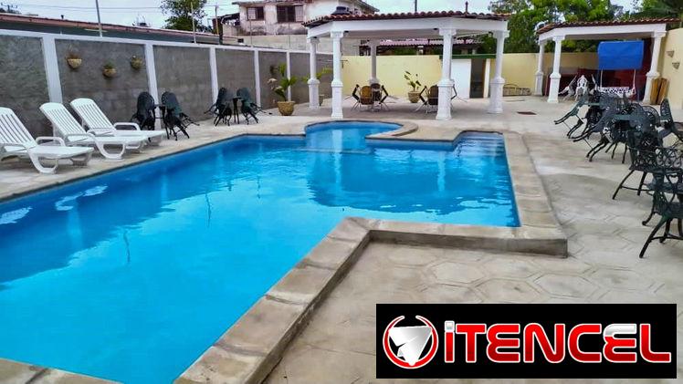 Renta de casa en la playa con piscina en Guanabo. Alquiler de casa en la playa para grupos grandes + Piscina