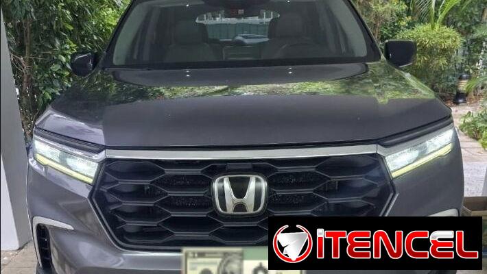 Honda Pilot 2024 8 plaza al detalle. Con 15 mil km.