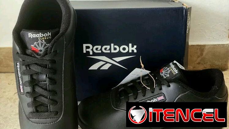 Tenis REEBOK ( zapatillas ) CLASSICS PRINCESS 100% ORIGINALES, IMPORTADOS DE EEUU. EN NEGRO TF: 59030040.